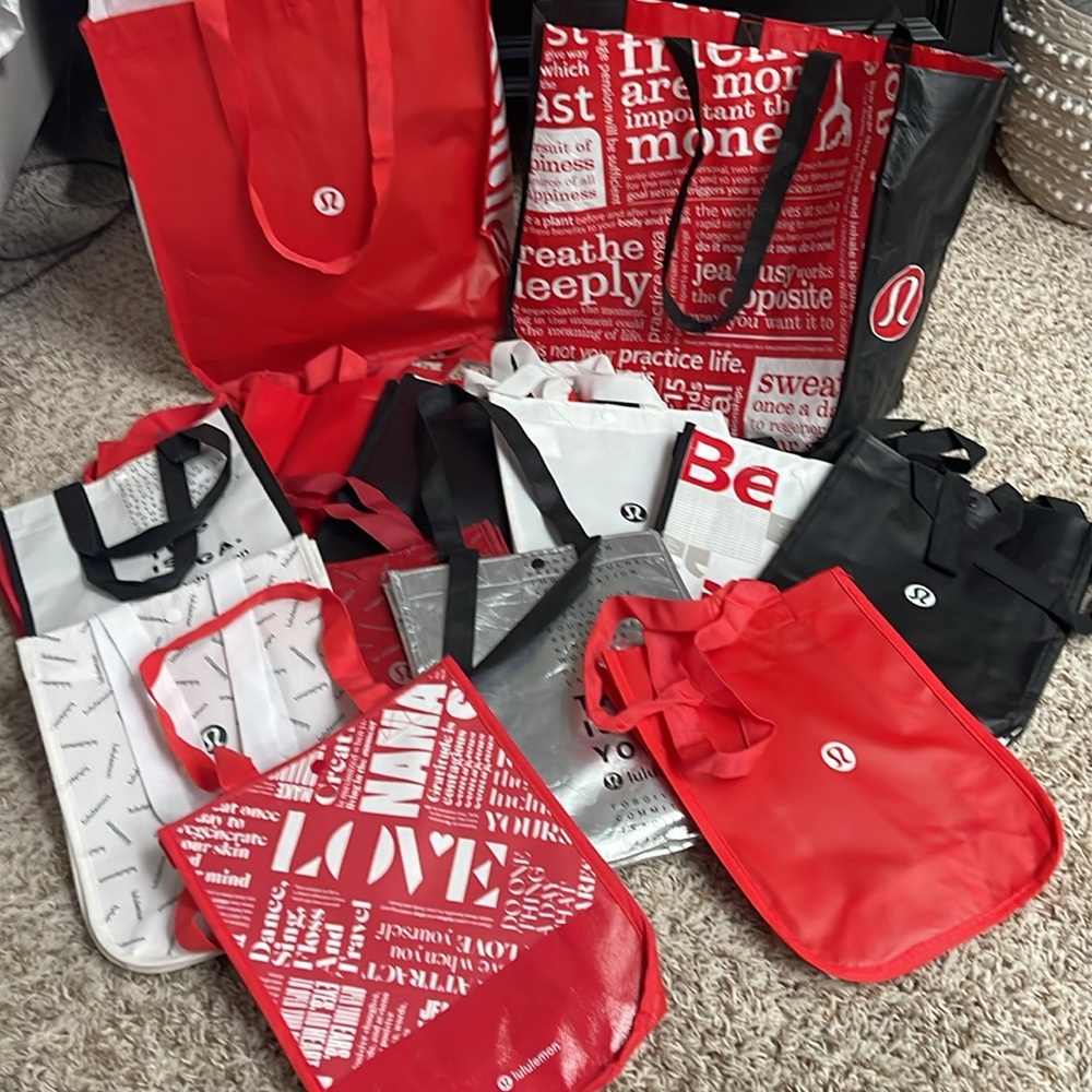 21 LULULEMON & ATHLETA shopping bags/totes large small red/black/silver/white